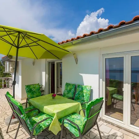 Ivano Apartment