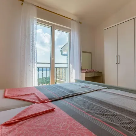 Ivano Apartment *