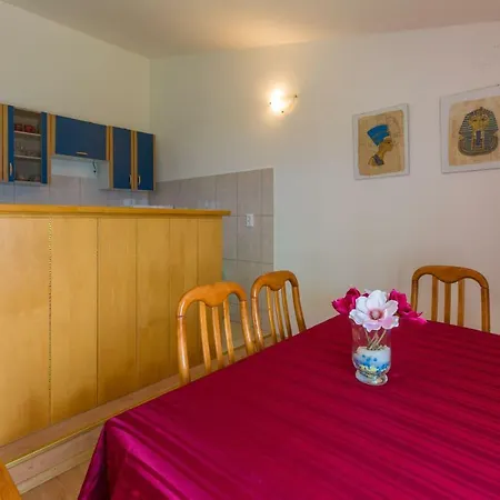 Ivano Apartment