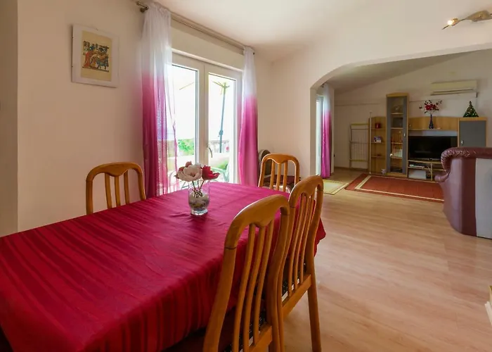 Apartment Ivano Dramalj