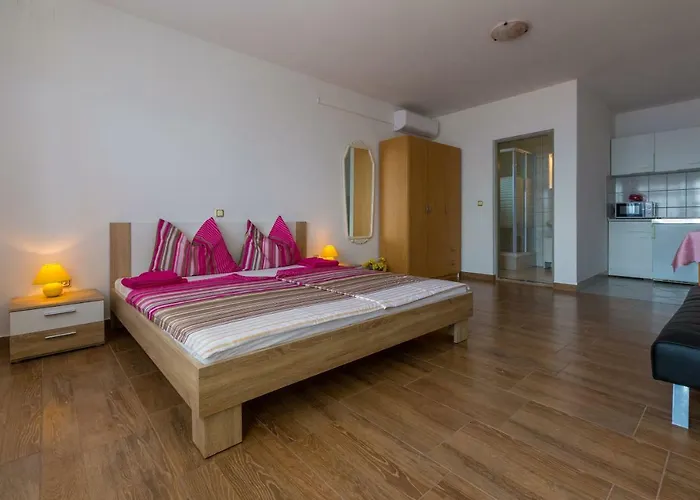 Ivano Apartment *